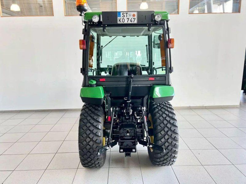 John Deere 2038R