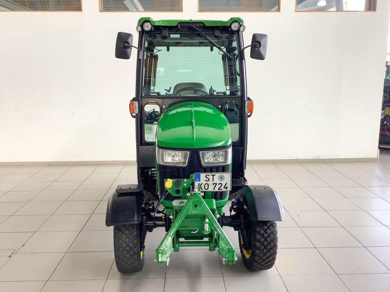 John Deere 2038R