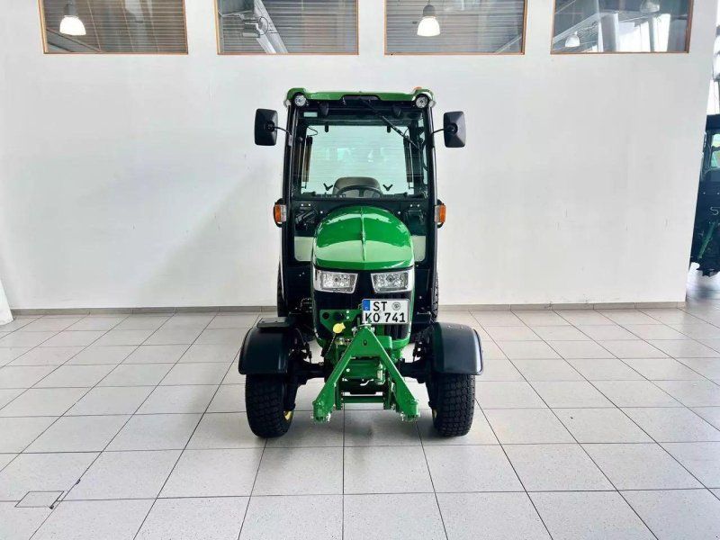 John Deere 2038R