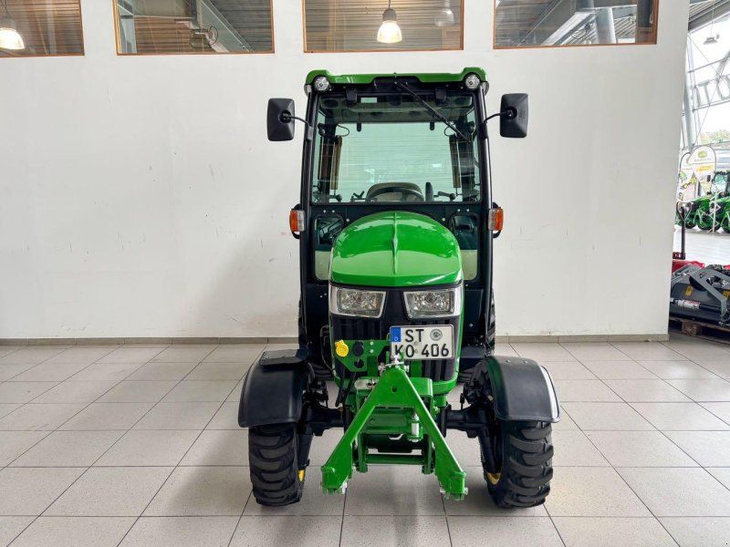 John Deere 2038R