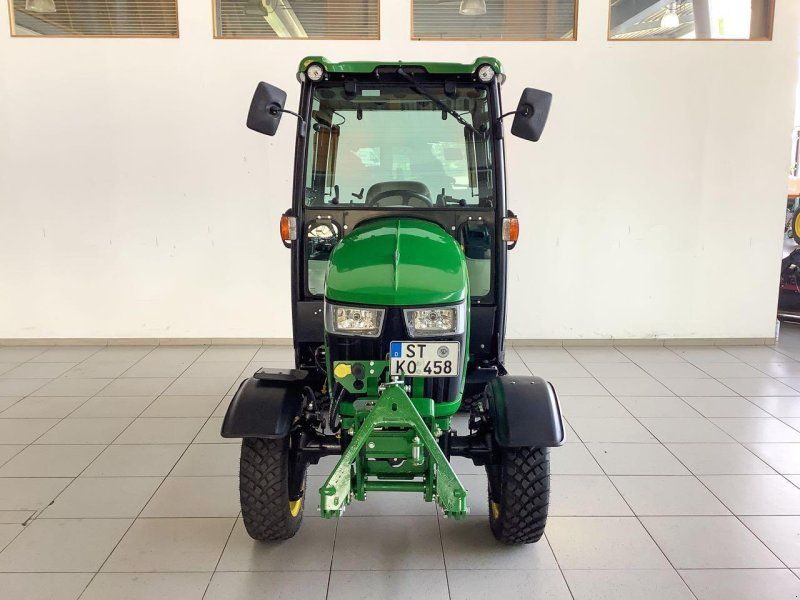 John Deere 2038R