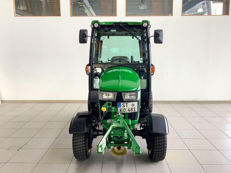John Deere 2038R