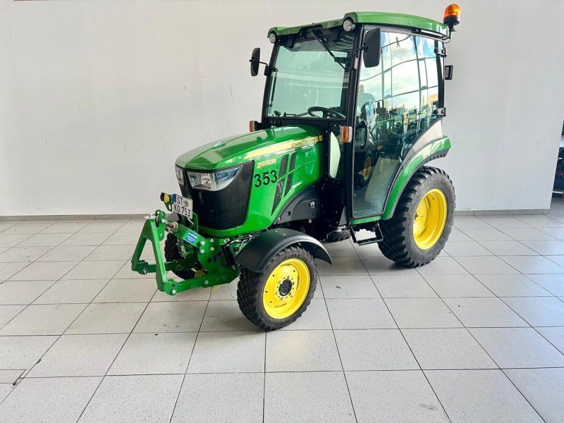 John Deere 2032R