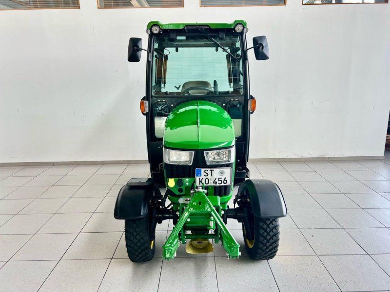 John Deere 2038R