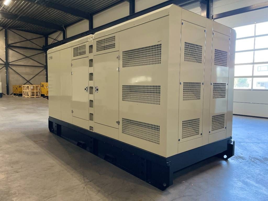 Cummins KTAA19-G6A - 700 kVA Generator - DPX-19848