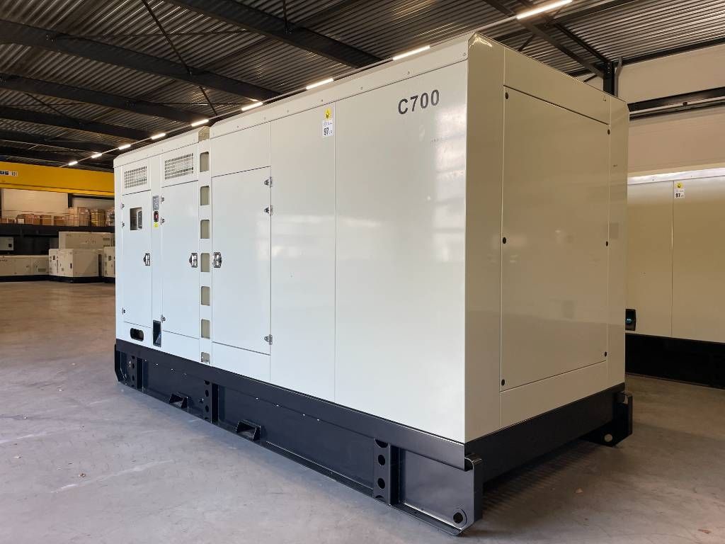 Cummins KTAA19-G6A - 700 kVA Generator - DPX-19848