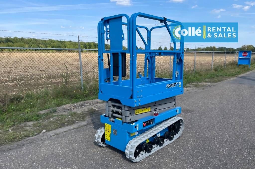 Fronteq FS0507T Tracked Scissor Lift | 2025