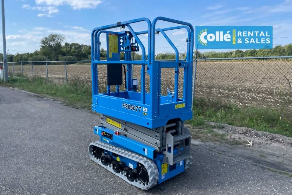 Fronteq FS0507T Tracked Scissor Lift | 2025