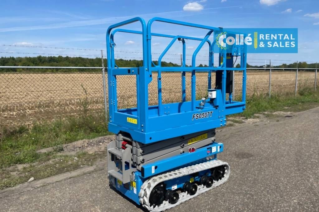 Fronteq FS0507T Tracked Scissor Lift | 2025