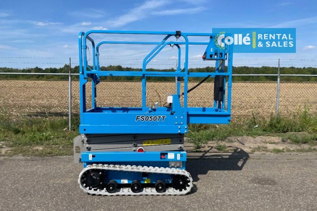 Fronteq FS0507T Tracked Scissor Lift | 2025