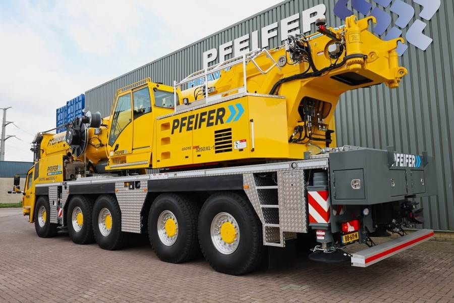 Grove GMK5250XL-1 Available For Rent, Dutch Registration