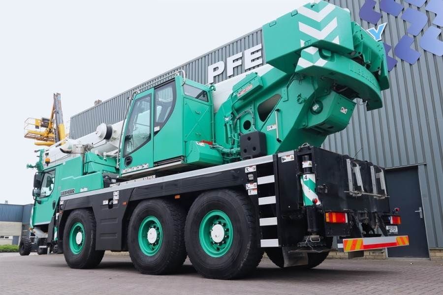 Liebherr LTM1050-3.1 6x6x6 Drive, VarioBase, 50t Capacity,