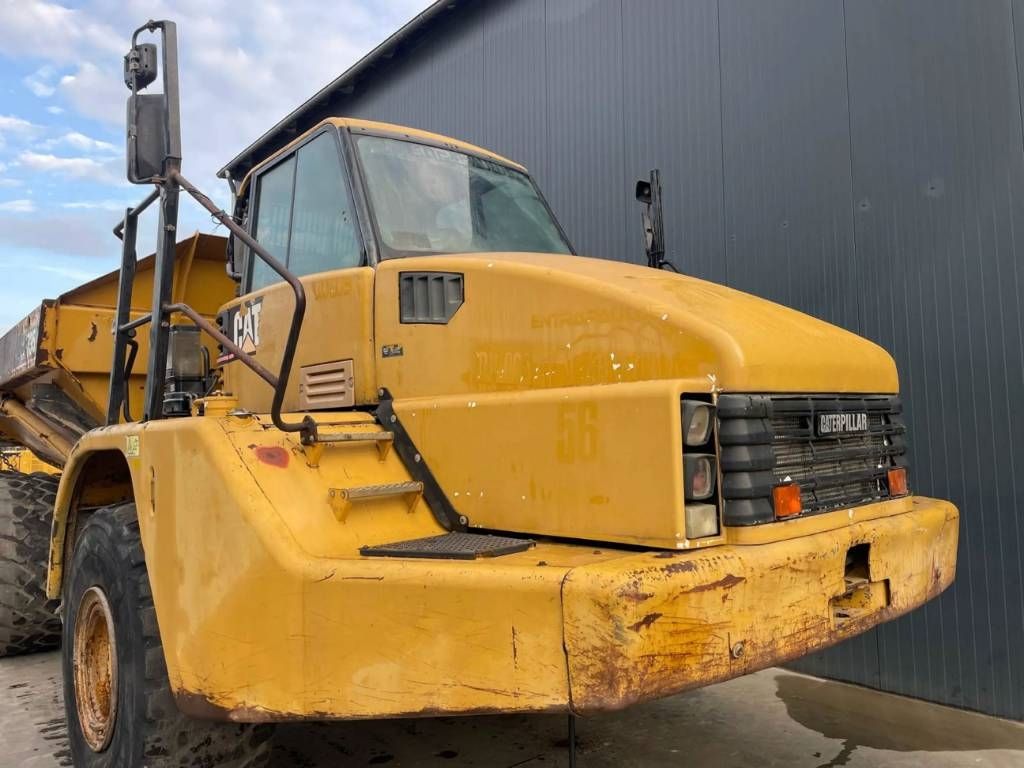 CAT 735
