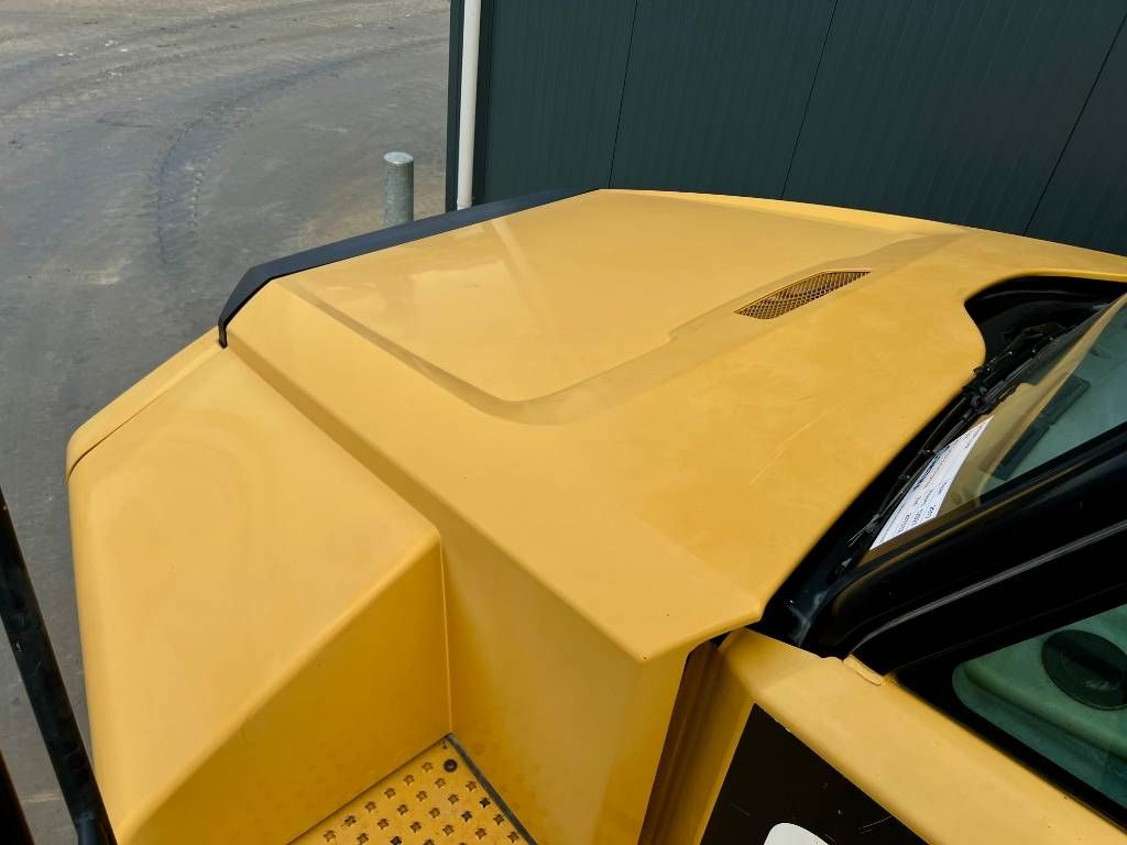 CAT 735C
