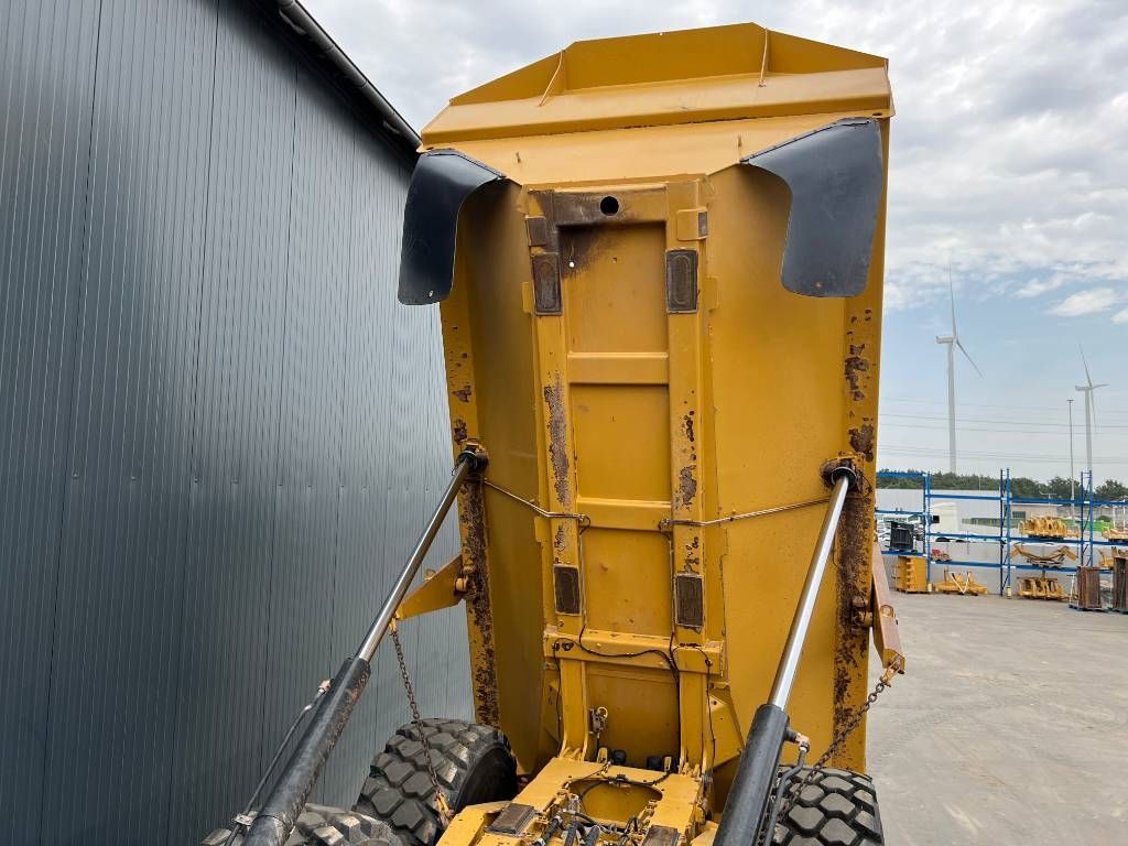 CAT 745 04A - New Tires