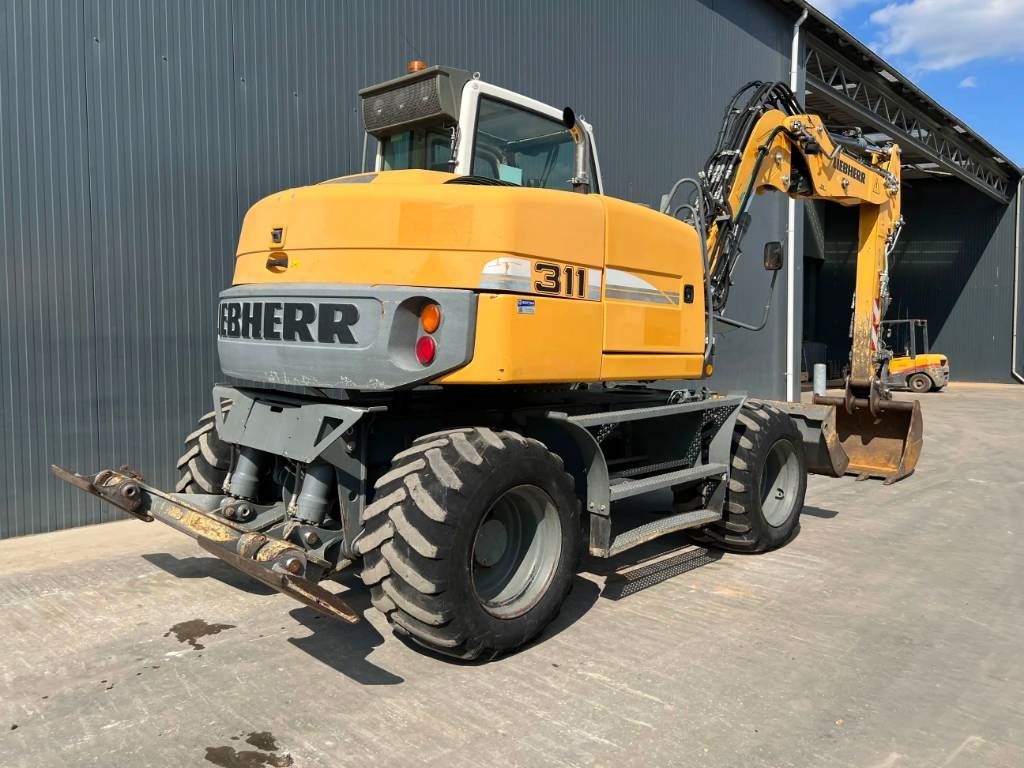 Liebherr A311 Litronic