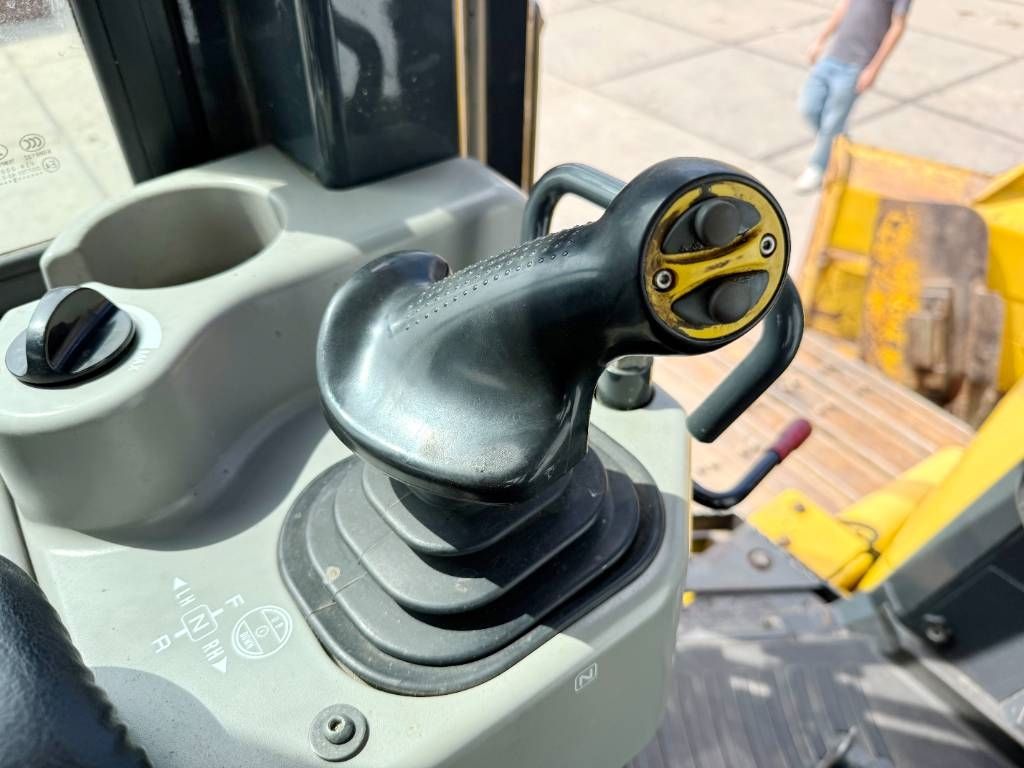 Komatsu D61PXi-24 - Topcon 3D GPS / Folding Blade / Camera