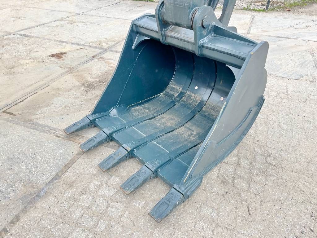 Hyundai R140L - New / Unused / 2025 Model