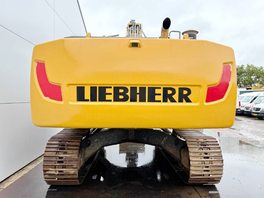 Liebherr R946LC - Hammer Lines / Quick Coupler / Airco