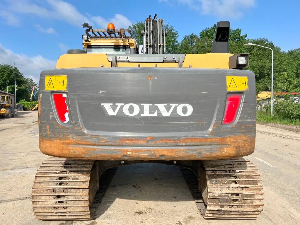 Volvo EC160DL - Tilting + Digging Bucket / Low Hours