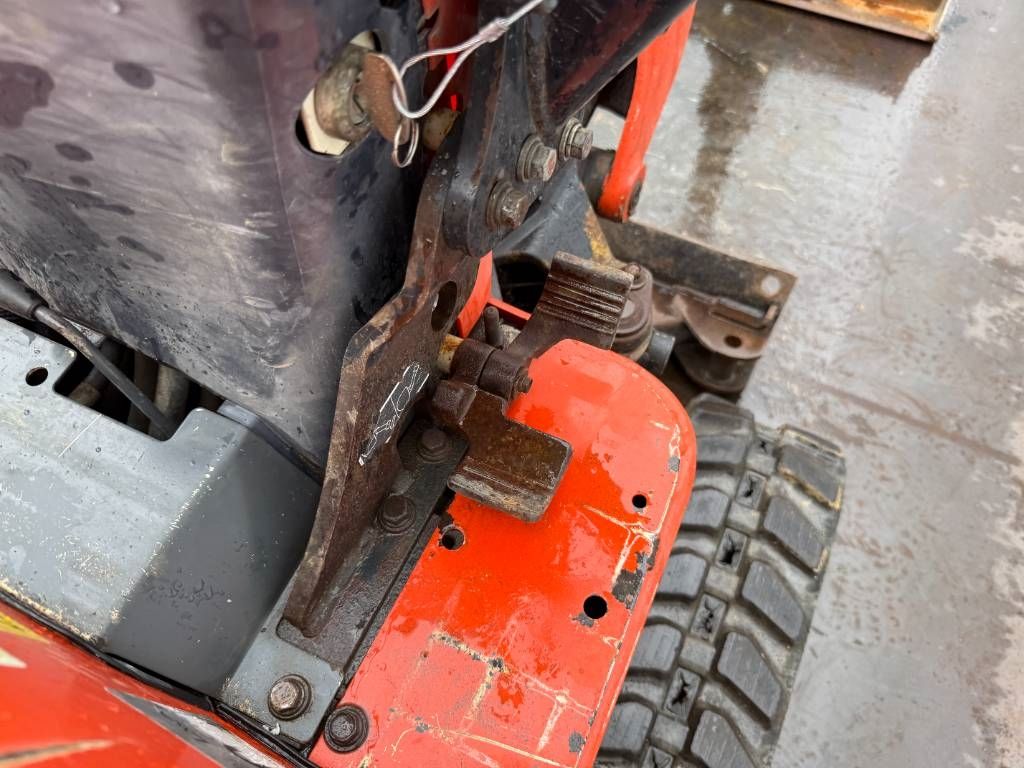Kubota U10-3 - Hydr. Undercarriage / Hammer Lines