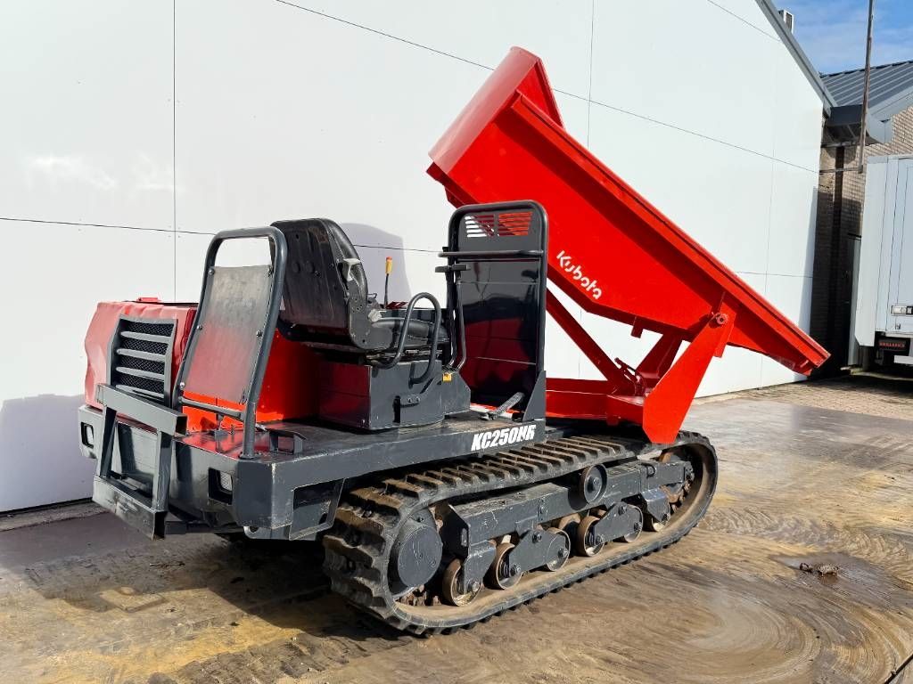 Kubota KC250HR - Tilt + Rotate / Track Dumper