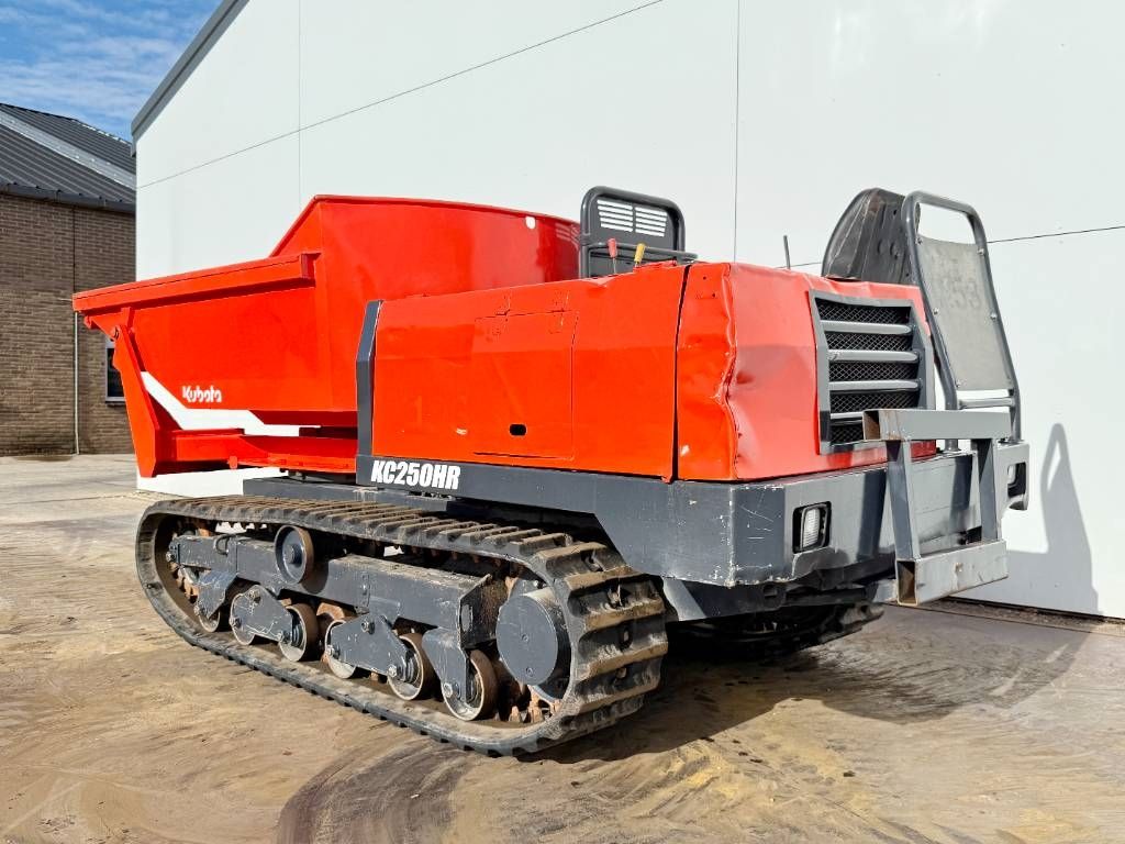 Kubota KC250HR - Tilt + Rotate / Track Dumper