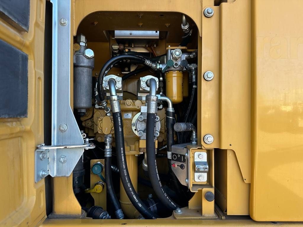 CAT 320 EL RR