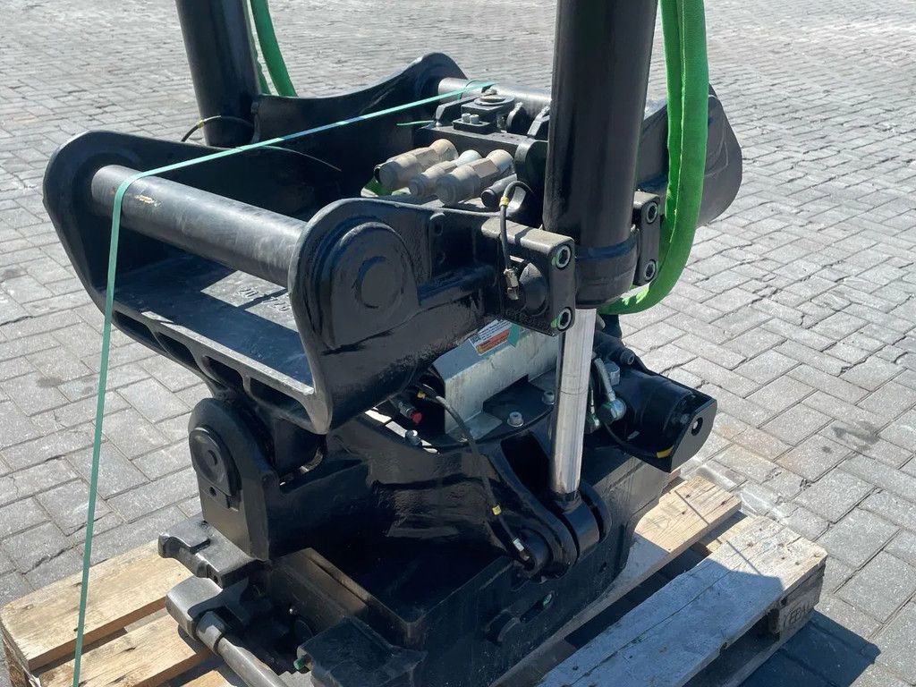 STEELWRIST X26 SQ70 | S70 | OILQUICK | ROTOTILT | NEW / UNUSED