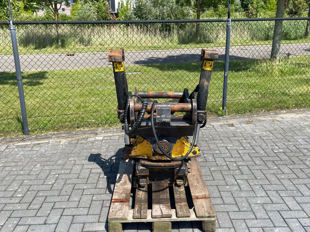 ENGCON EC226 | S70 | TILT ROTATOR | ROTOTILT