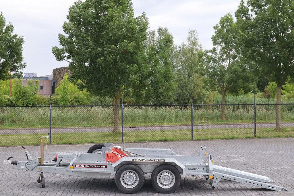 Brian James DIGGER PLANT 2700 KG | TANDEM AXLE | MACHINE TRANSPORT