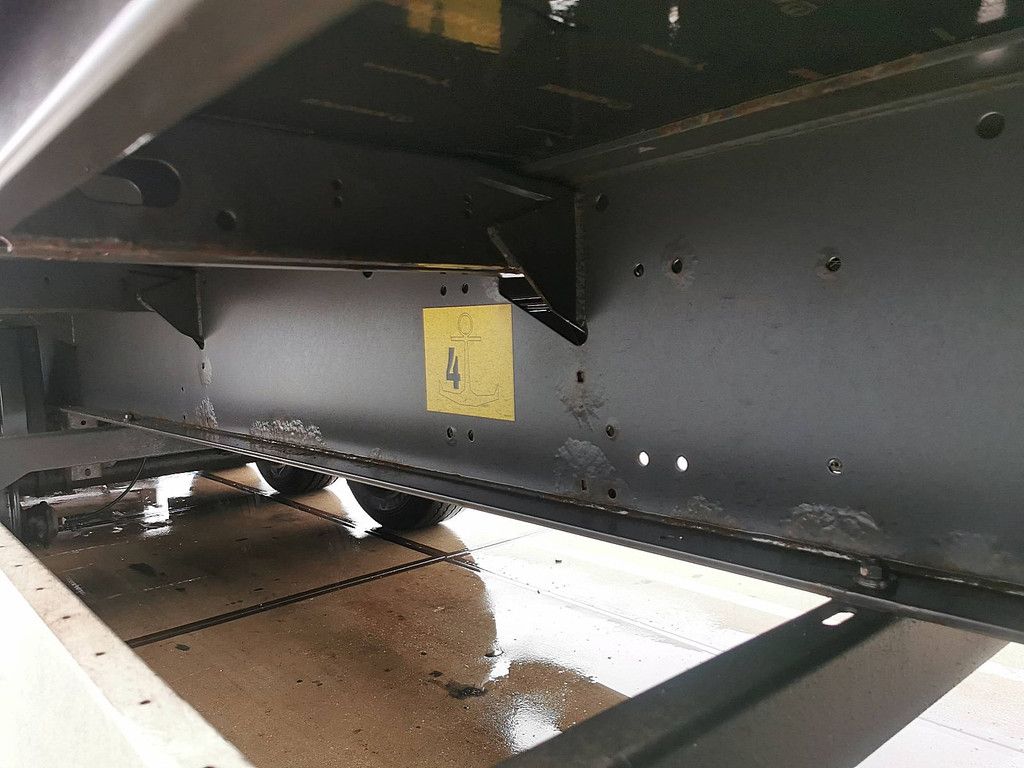 KRONE SDP 02 bär 2 tons taillift