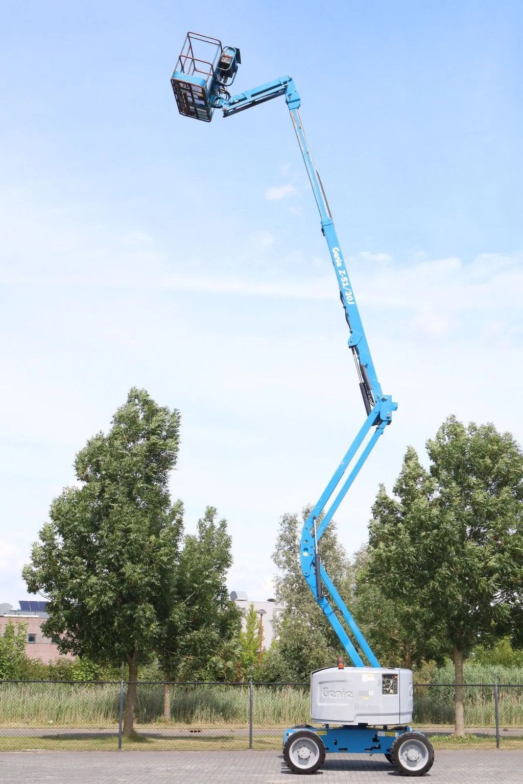 Genie Z51/J | 17.6 METER | GOOD CONDITION