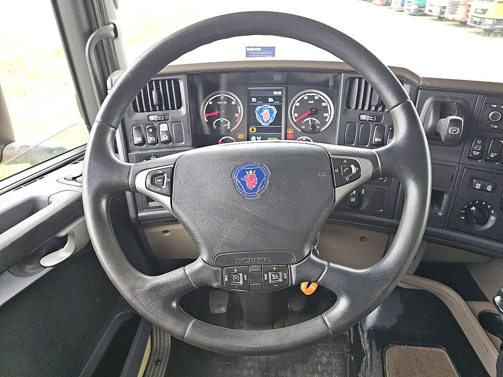 SCANIA R440
