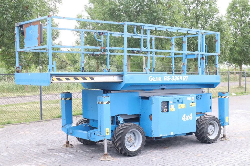 Genie GS-3369 RT | 12 METER | ROUGH TERRAIN