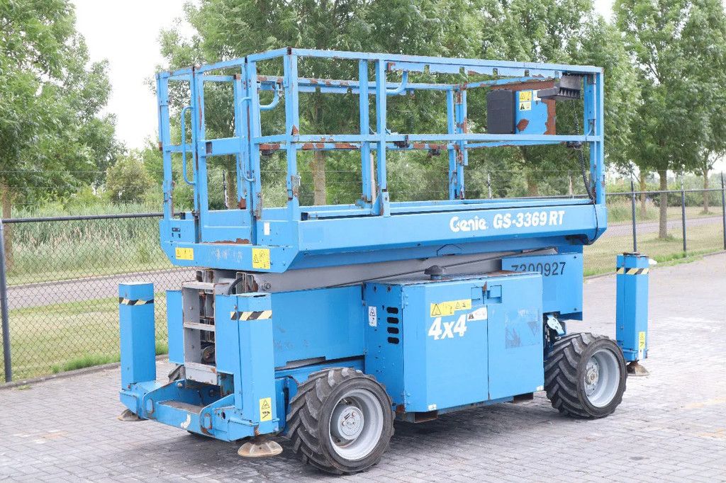 Genie GS-3369 RT | 12 METER | ROUGH TERRAIN