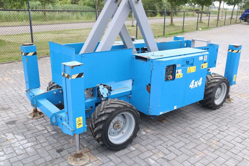 Genie GS-3369 RT | 12 METER | ROUGH TERRAIN