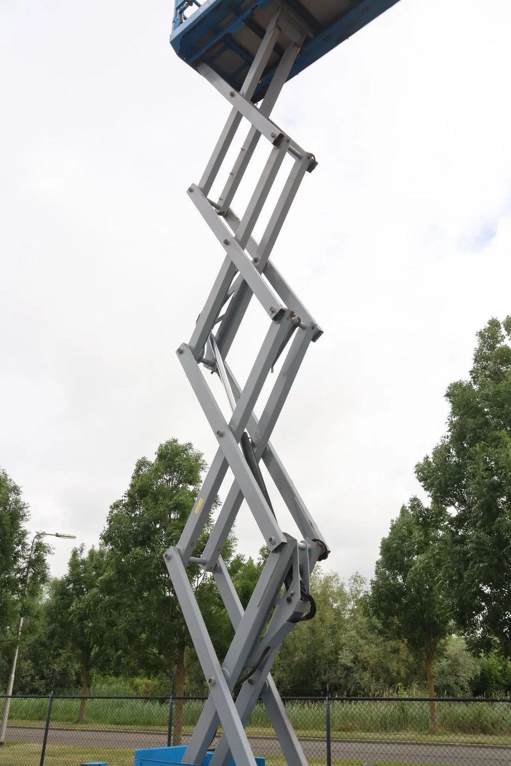 Genie GS-3369 RT | 12 METER | ROUGH TERRAIN