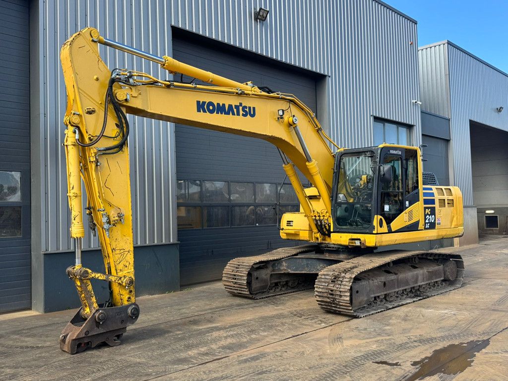 Komatsu PC210LC-10