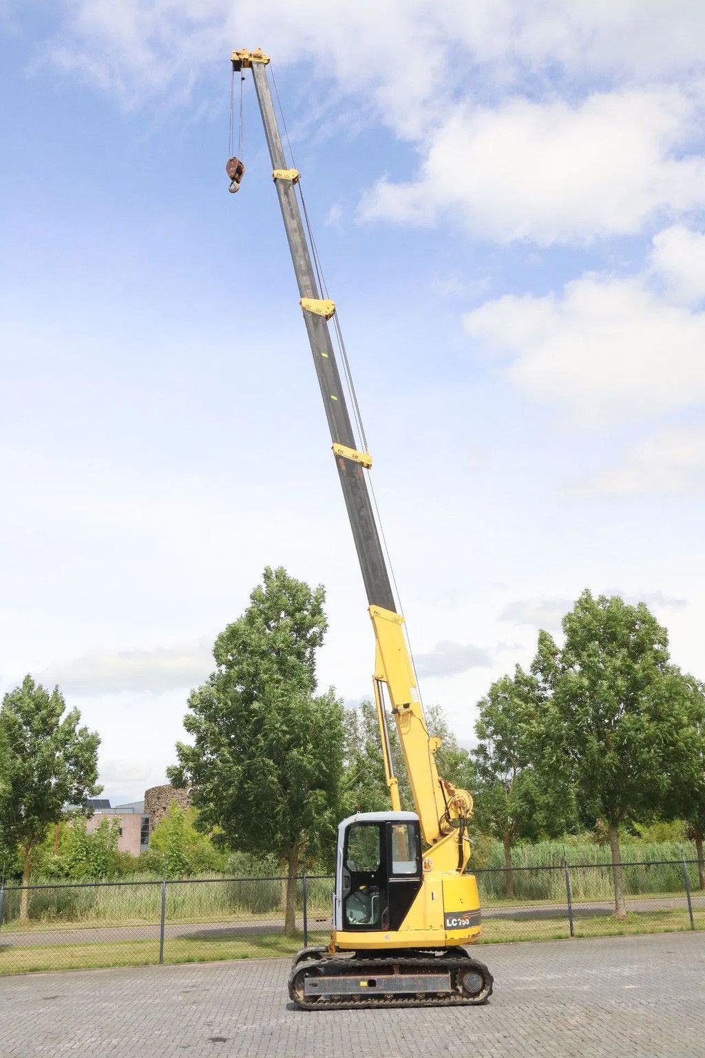 Maeda LC755-3 | 17.5 M LIFT HEIGHT | CRAWLER | UNIC