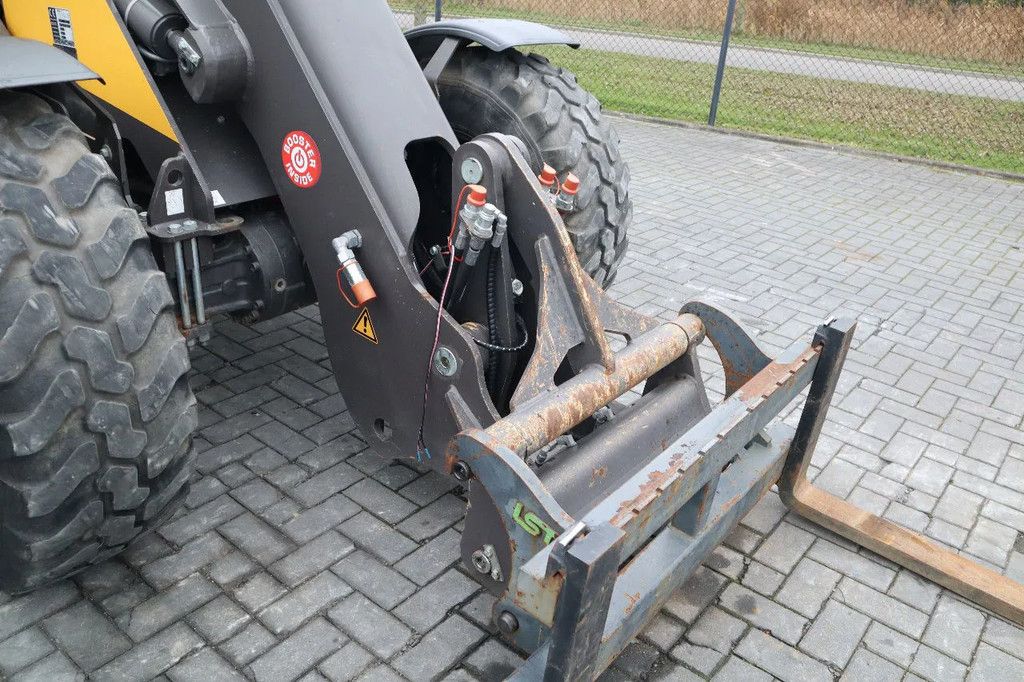 Mecalac AF 1050 | BUCKET | FORKS | HYDR. QUICK COUPLER