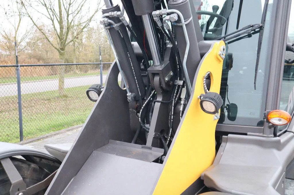 Mecalac AF 1050 | BUCKET | FORKS | HYDR. QUICK COUPLER