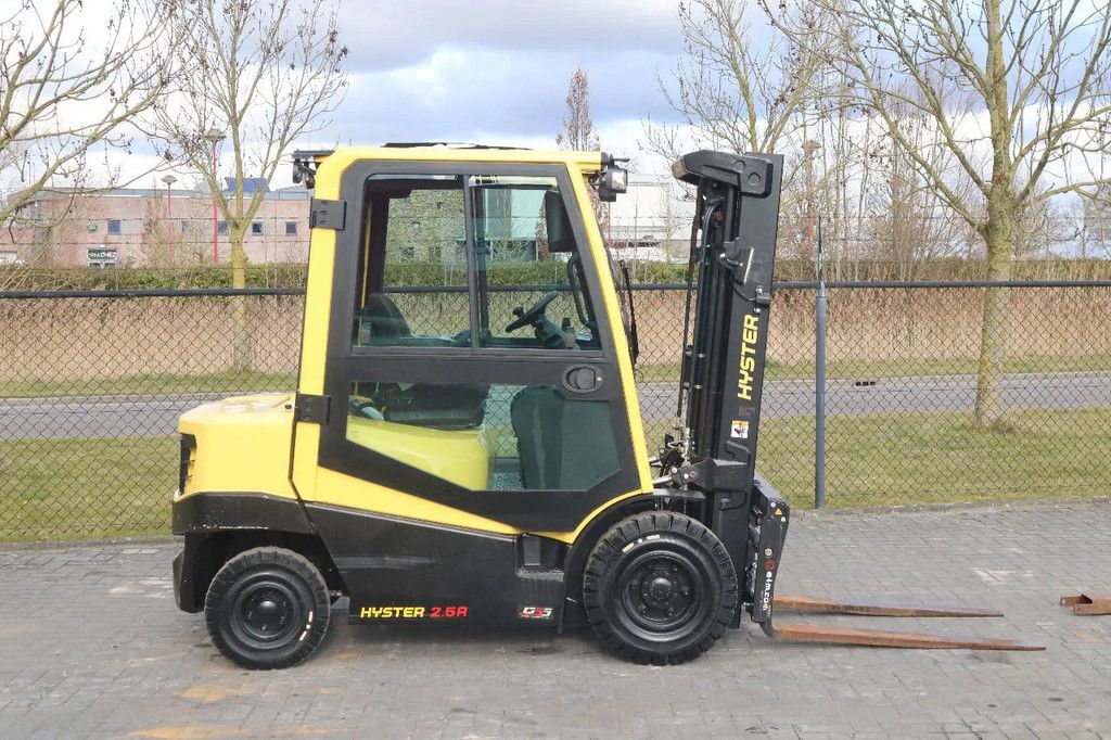 Hyster H2.5 A | BOOM SUSPENSION | SIDESHIFT | FORK EXTENTIONS | FORK POSITIONERS