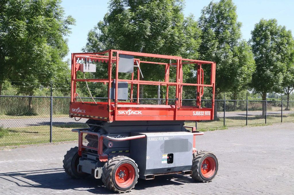 Skyjack SJ 6832 RTE | 12 METER | 454 KG