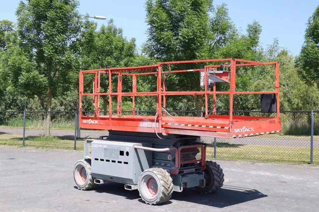 Skyjack SJ 6832 RTE | 12 METER | 454 KG