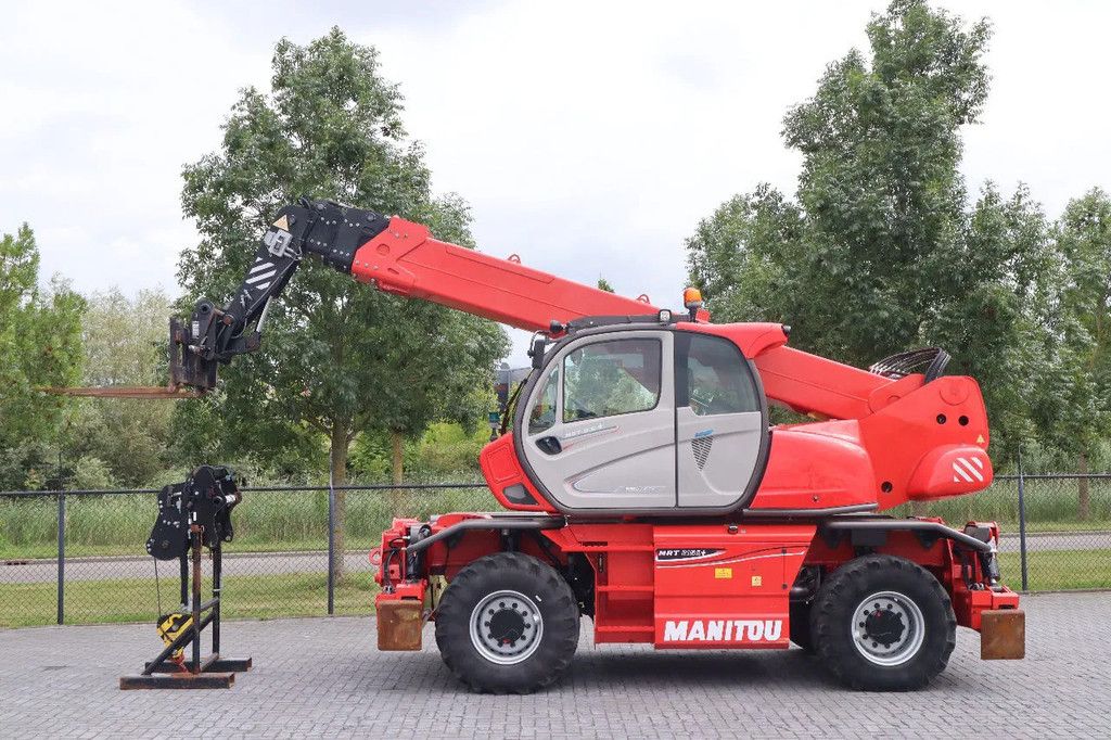 Manitou MRT2150 + S2 | REMOTE | FORKS | 3-TON WINCH