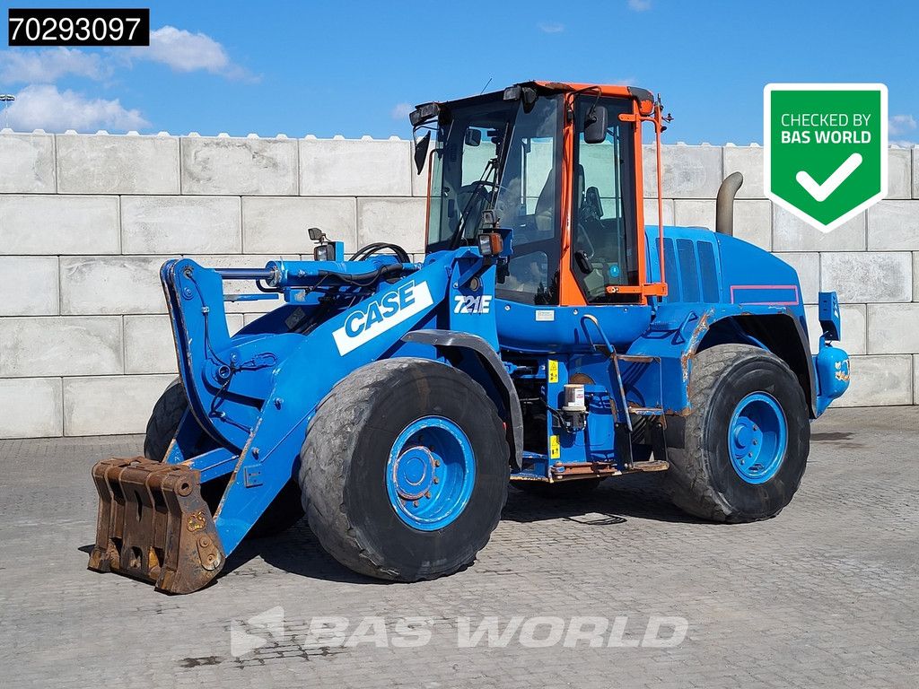 Case 721 E