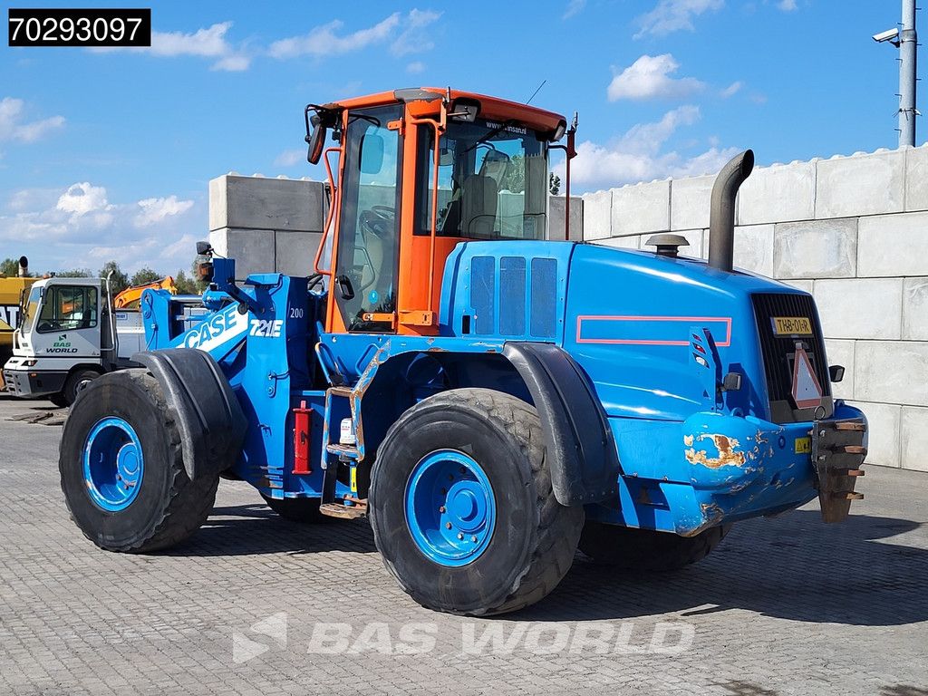 Case 721 E