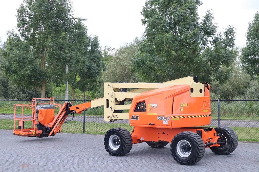 JLG 520AJ | 18 METER | 250 KG
