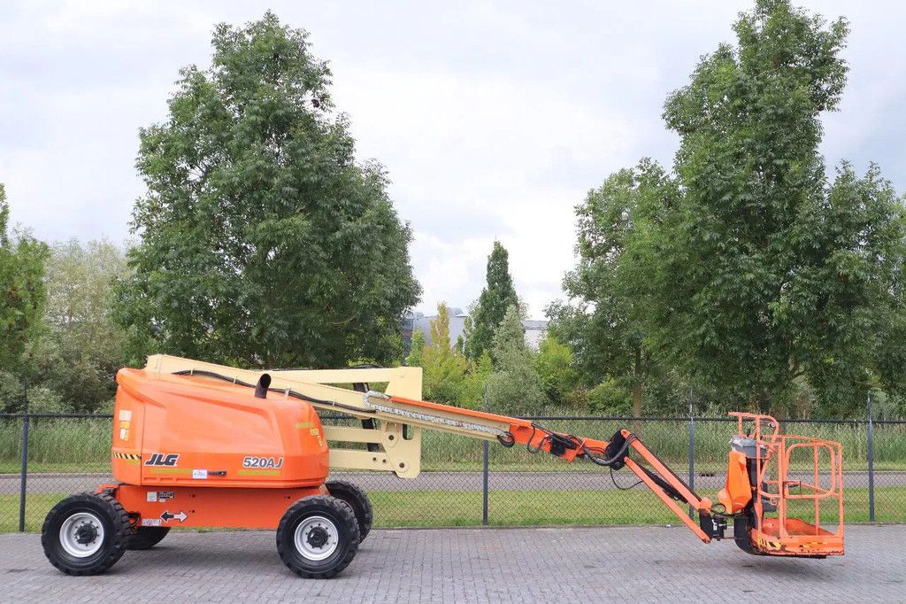 JLG 520AJ | 18 METER | 250 KG